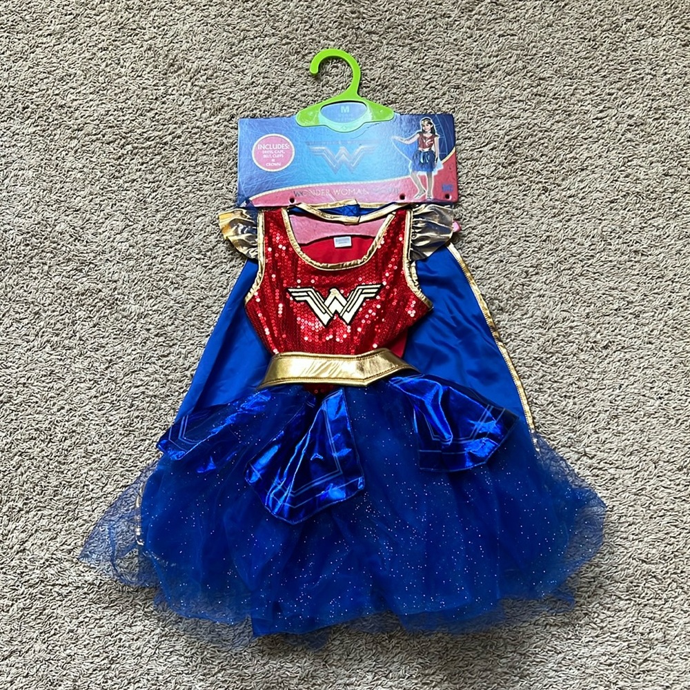 BRAND NEW - Girls Wonder Woman costume